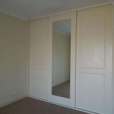 Homestead Routed With One Inlaid Mirror